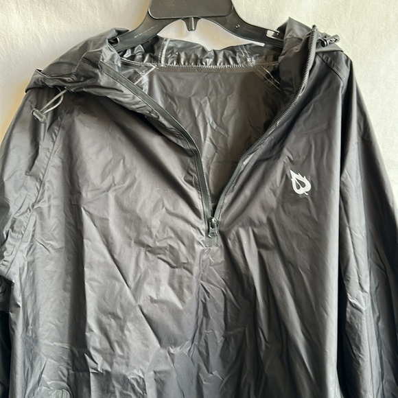Baleaf lightweight black nylon rain jacket, size XL - Picture 2 of 10